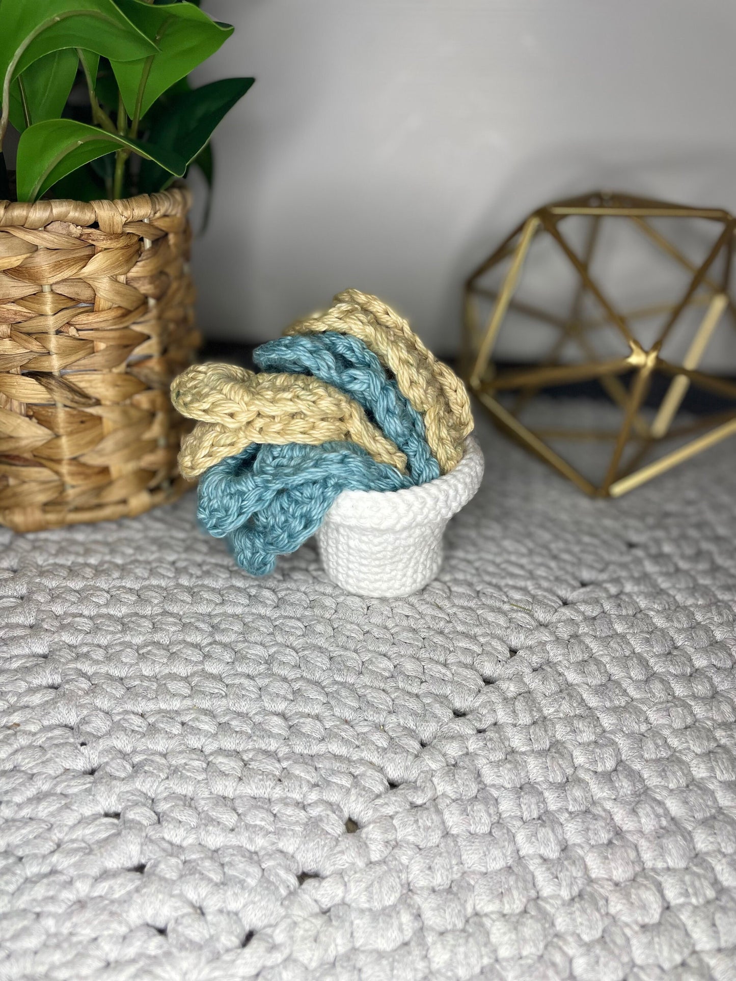 Crocheted Monstera Leaf Coasters and Pot Set of 4