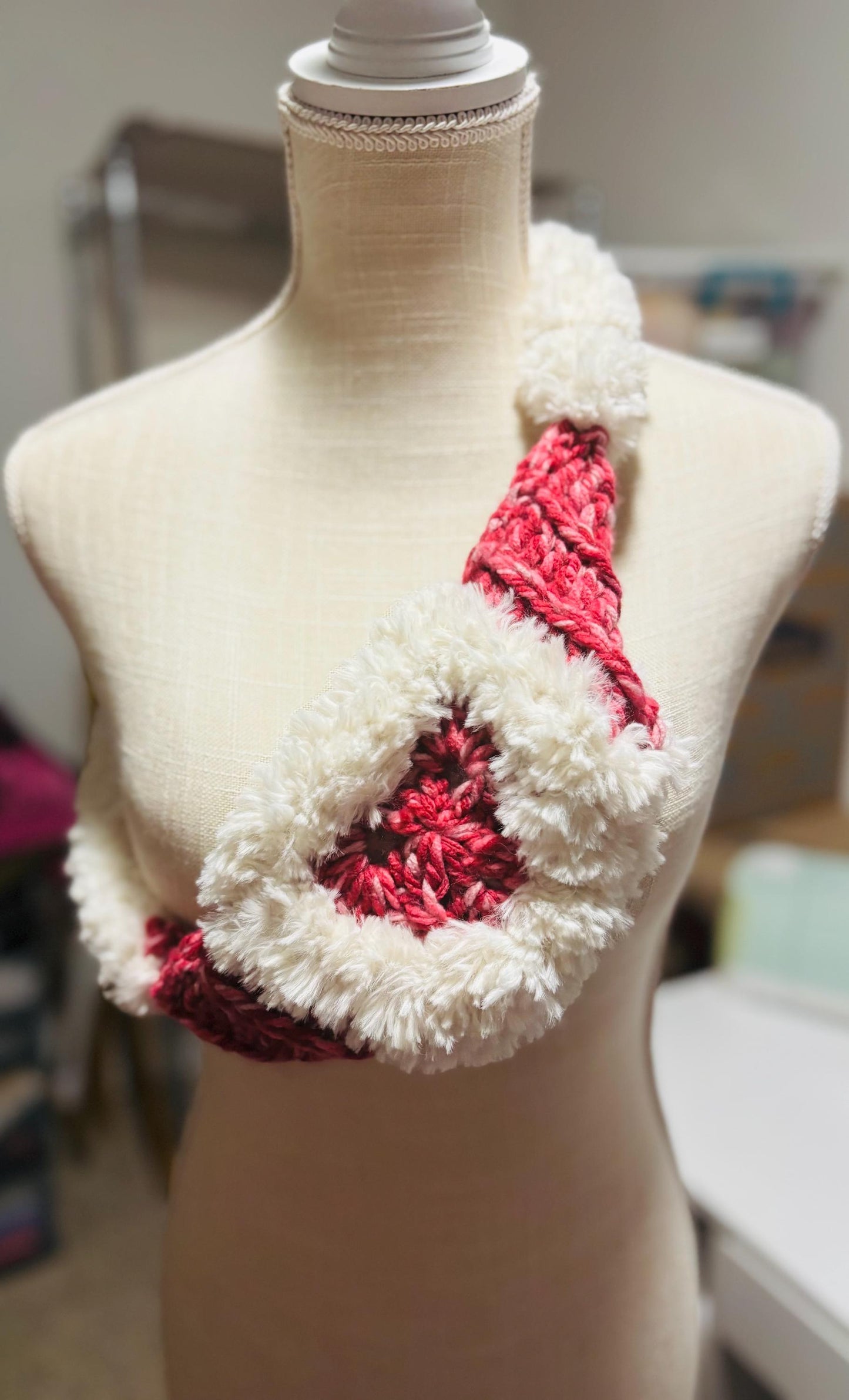 Valentine’s Day Crossbody Bag Crochet Heart Faux Fur Yarn