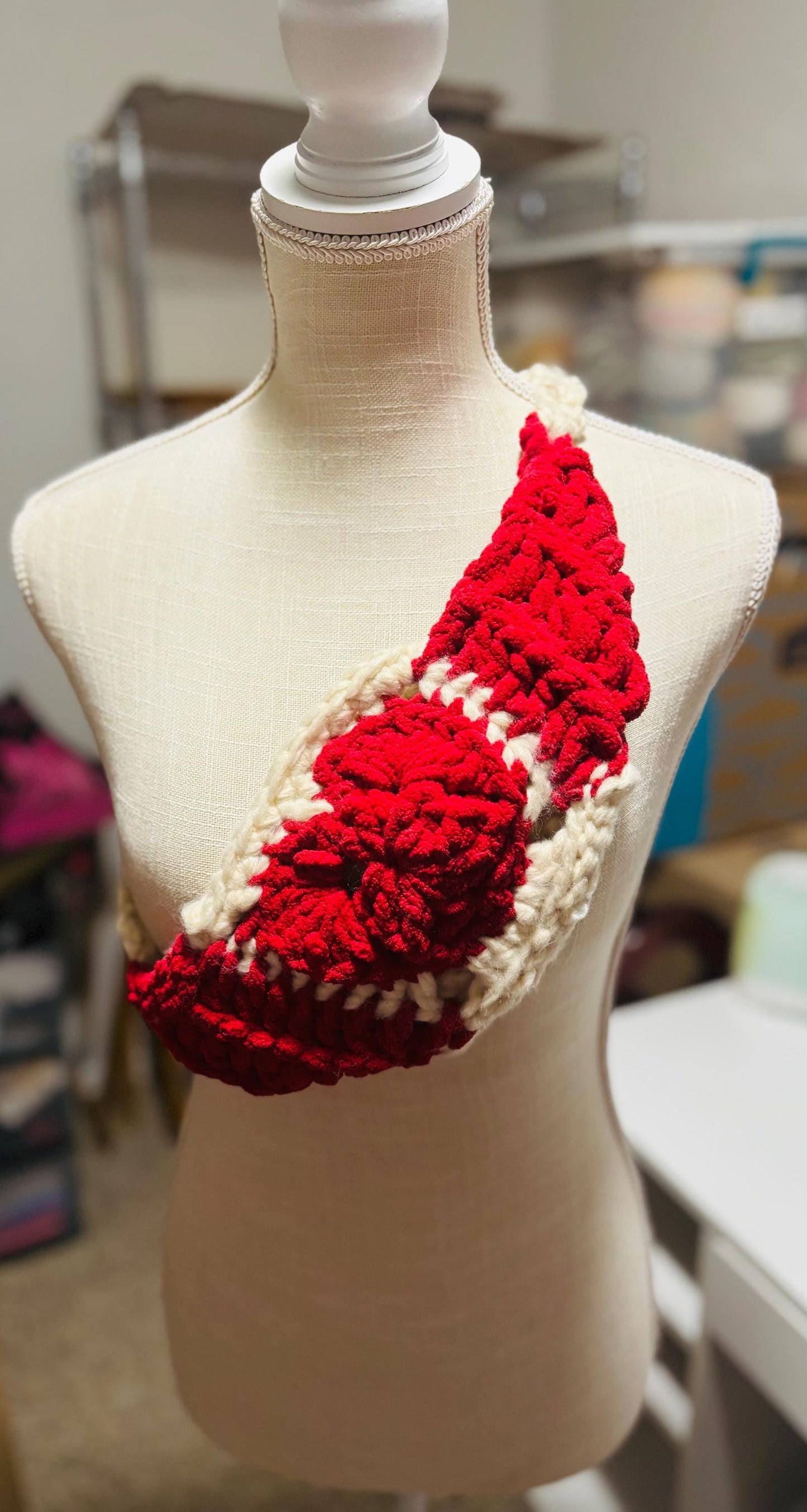 Valentine’s Day Crossbody Bag Crochet Heart Faux Fur Yarn