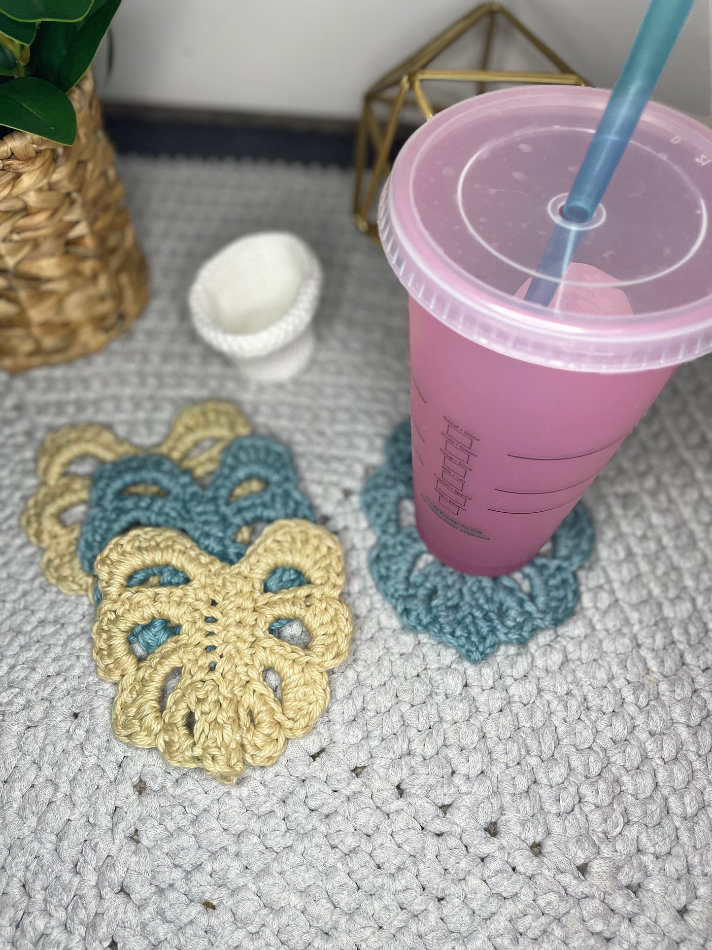 Crocheted Monstera Leaf Coasters and Pot Set of 4