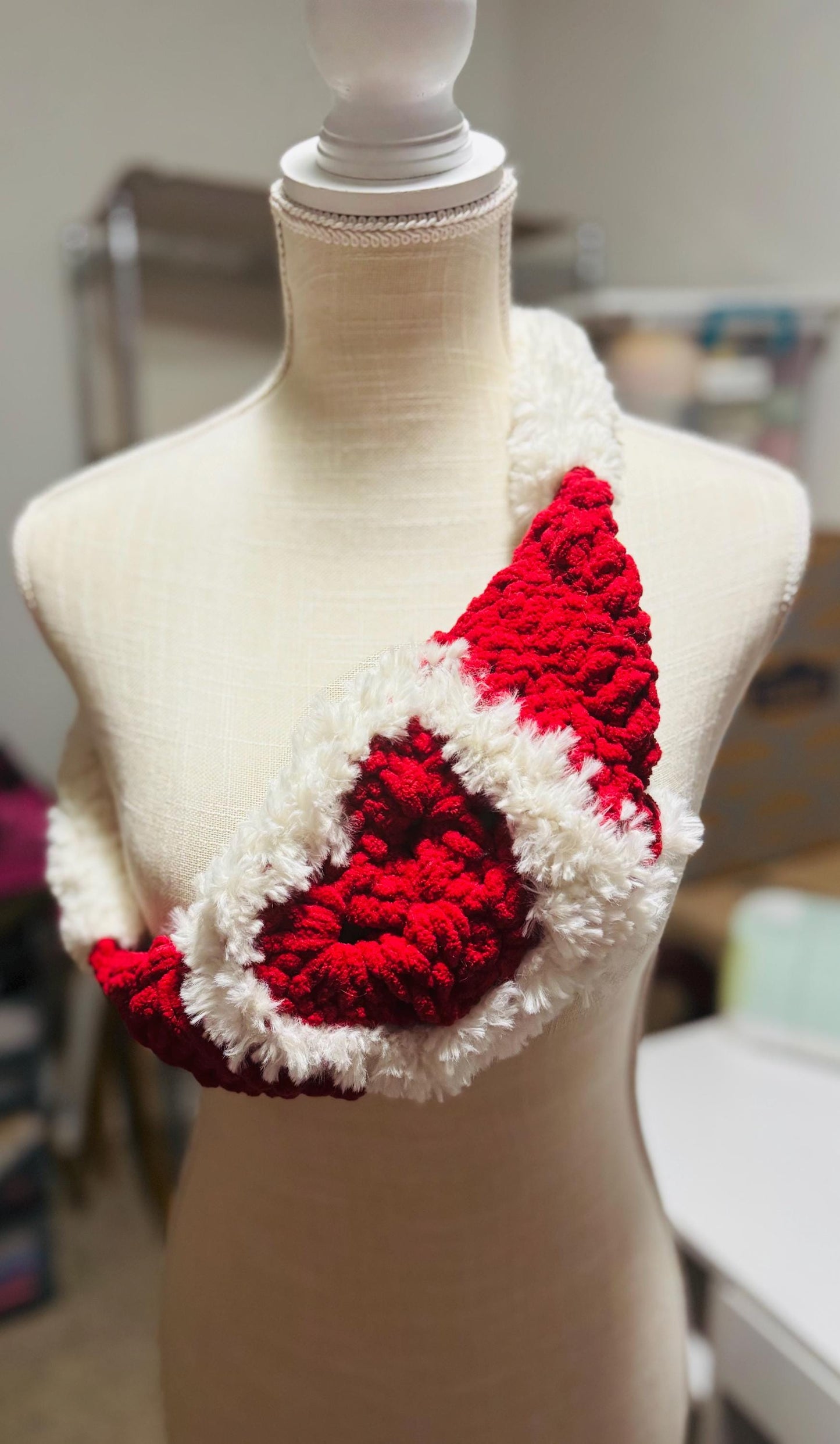 Valentine’s Day Crossbody Bag Crochet Heart Faux Fur Yarn